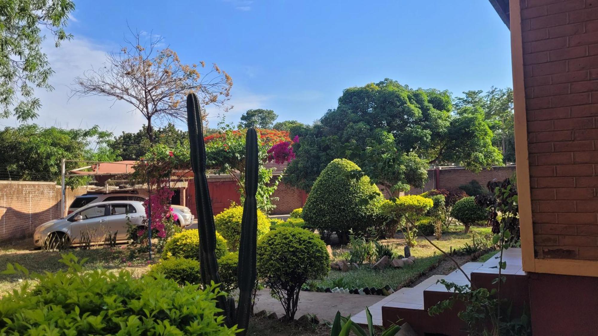 Quest Bed & Breakfast Lilongwe Exterior photo