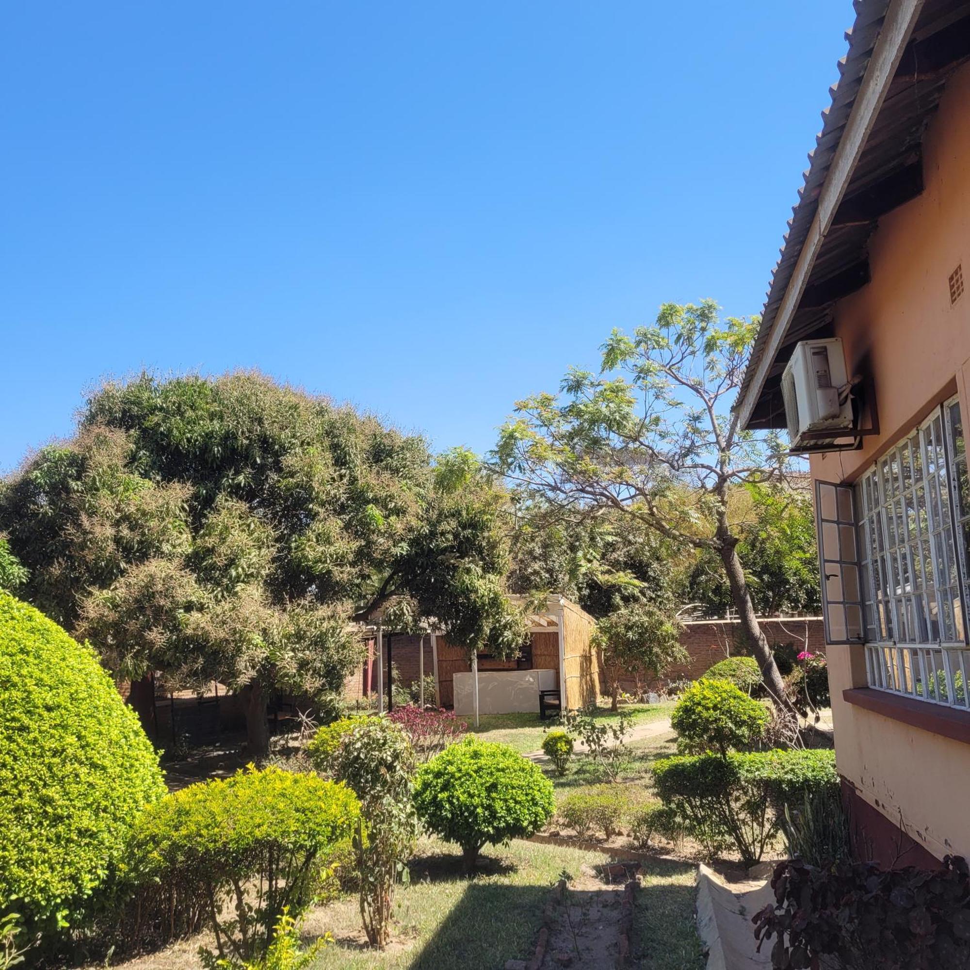 Quest Bed & Breakfast Lilongwe Exterior photo